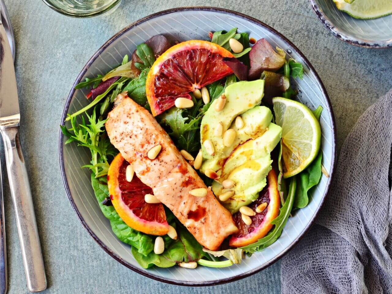 Receita de salmão e abacate
