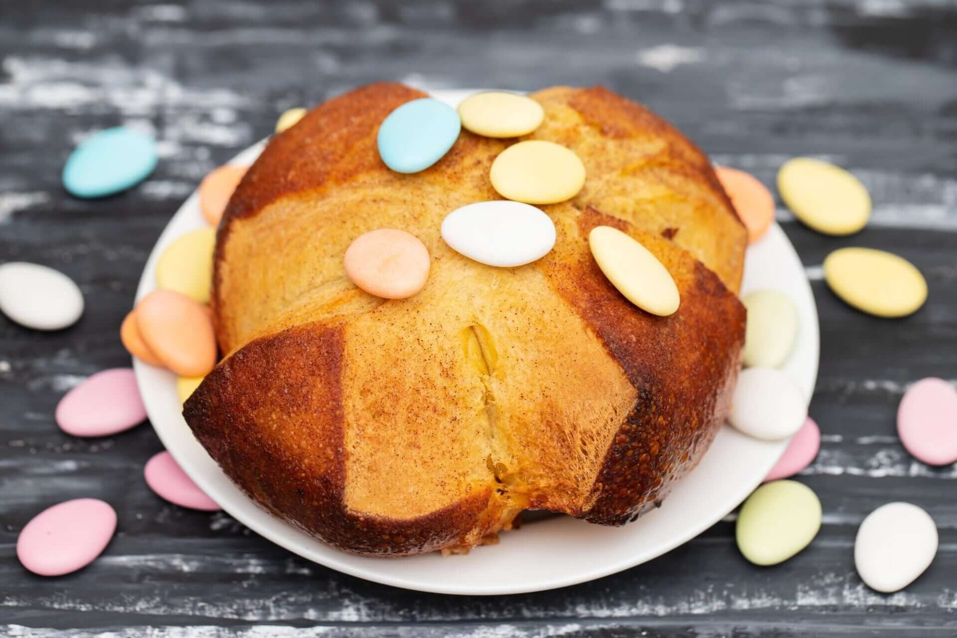 Folar da Páscoa. Bolo típico da época.