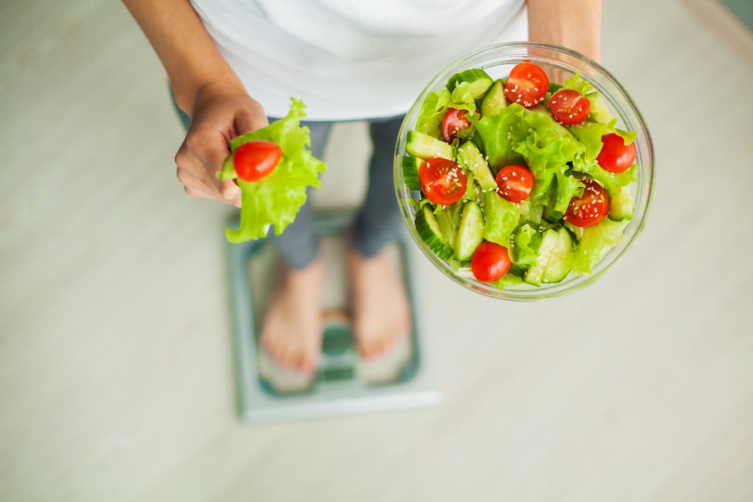 A dieta, por si só, não resolve o problema da gordura abdominal.