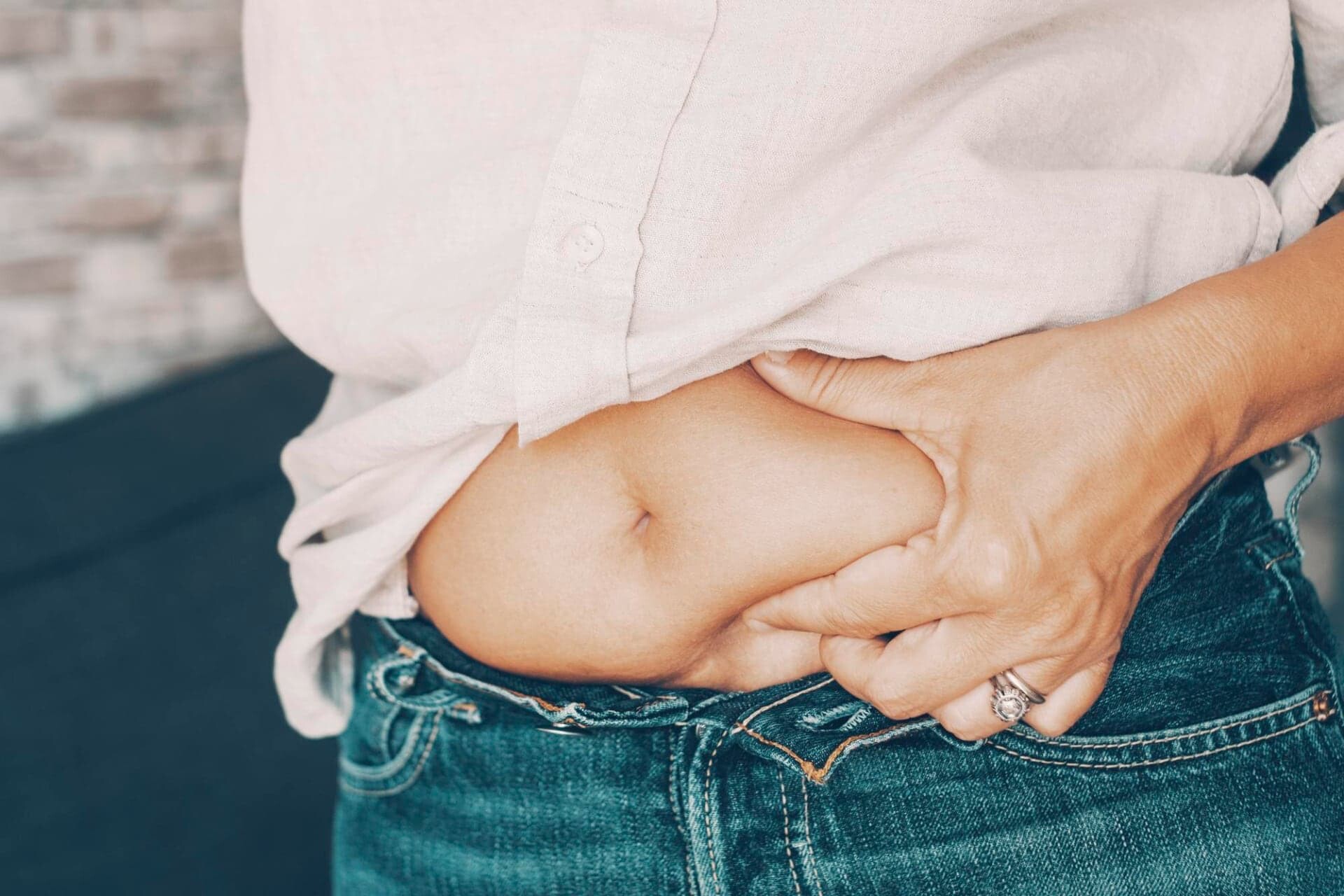 “Não consigo perder peso”… porque a gordura abdominal resiste